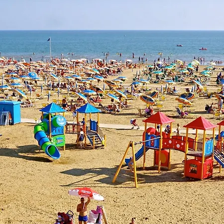 Amazing A Few Minutes Walk From The Centre By Beahost Lägenhet Bibione