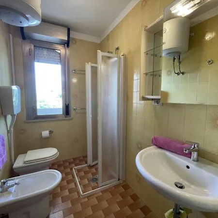Apartament Amazing A Few Minutes Walk From The Centre By Beahost Bibione
